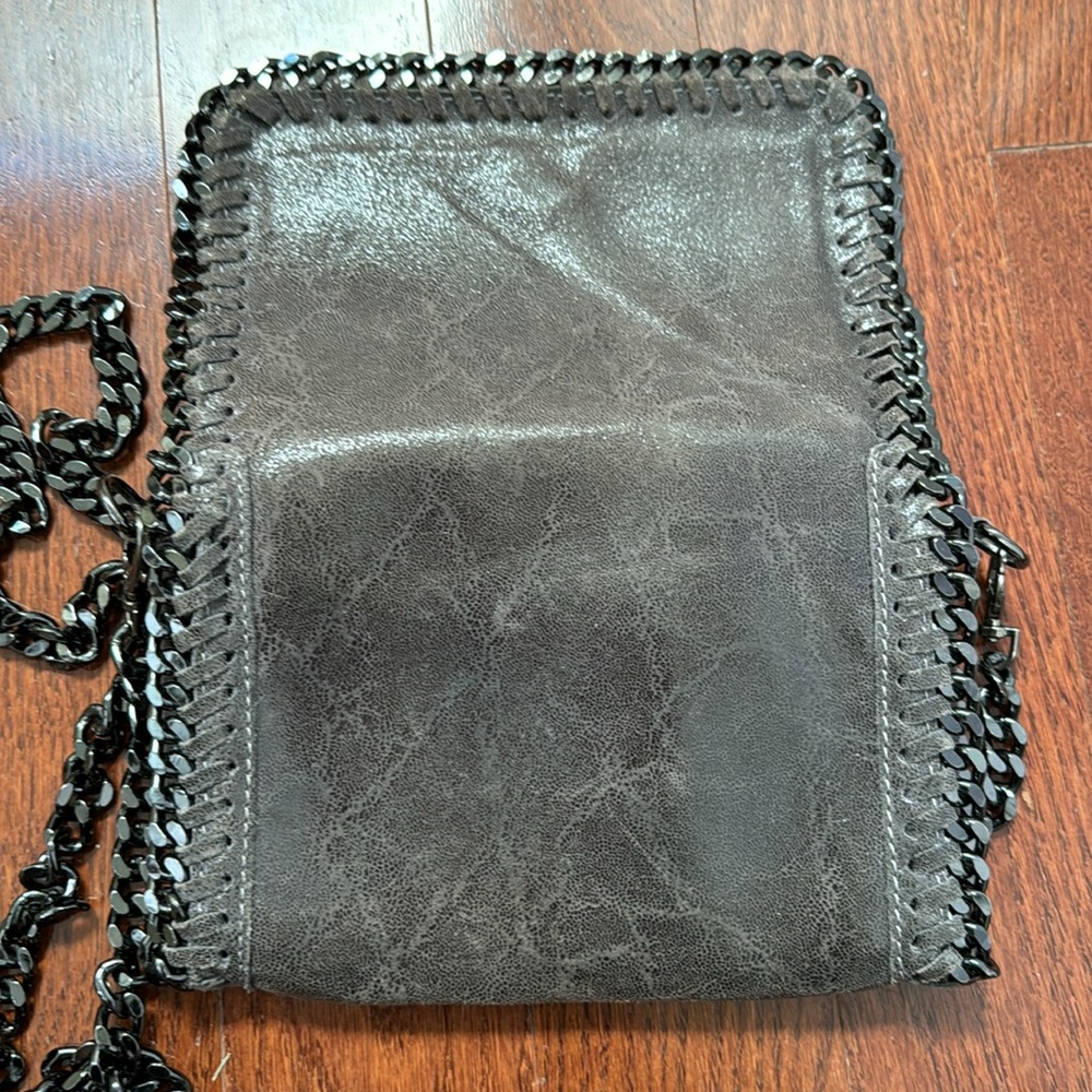 GENUINE ITALIAN LEATHER GUNMETAL GREY CROSSBODY BAG WITH DETACHABLE CHAIN STRAP - Picture 8 of 8